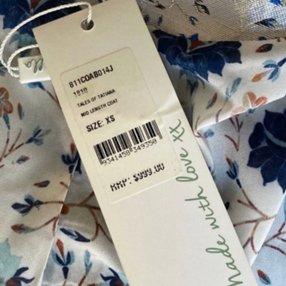 Auc NWT Camilla Tales of Tatiana Swarovski Crystal coat $1000 - Picture 11 of 17
